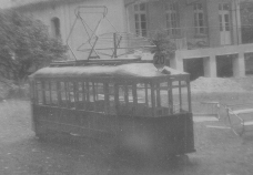 Wroclaw - przedszkole przy parku Szczytnickim mialo model tramwaju Linke-Hoffman jako zabawke dla dzieci